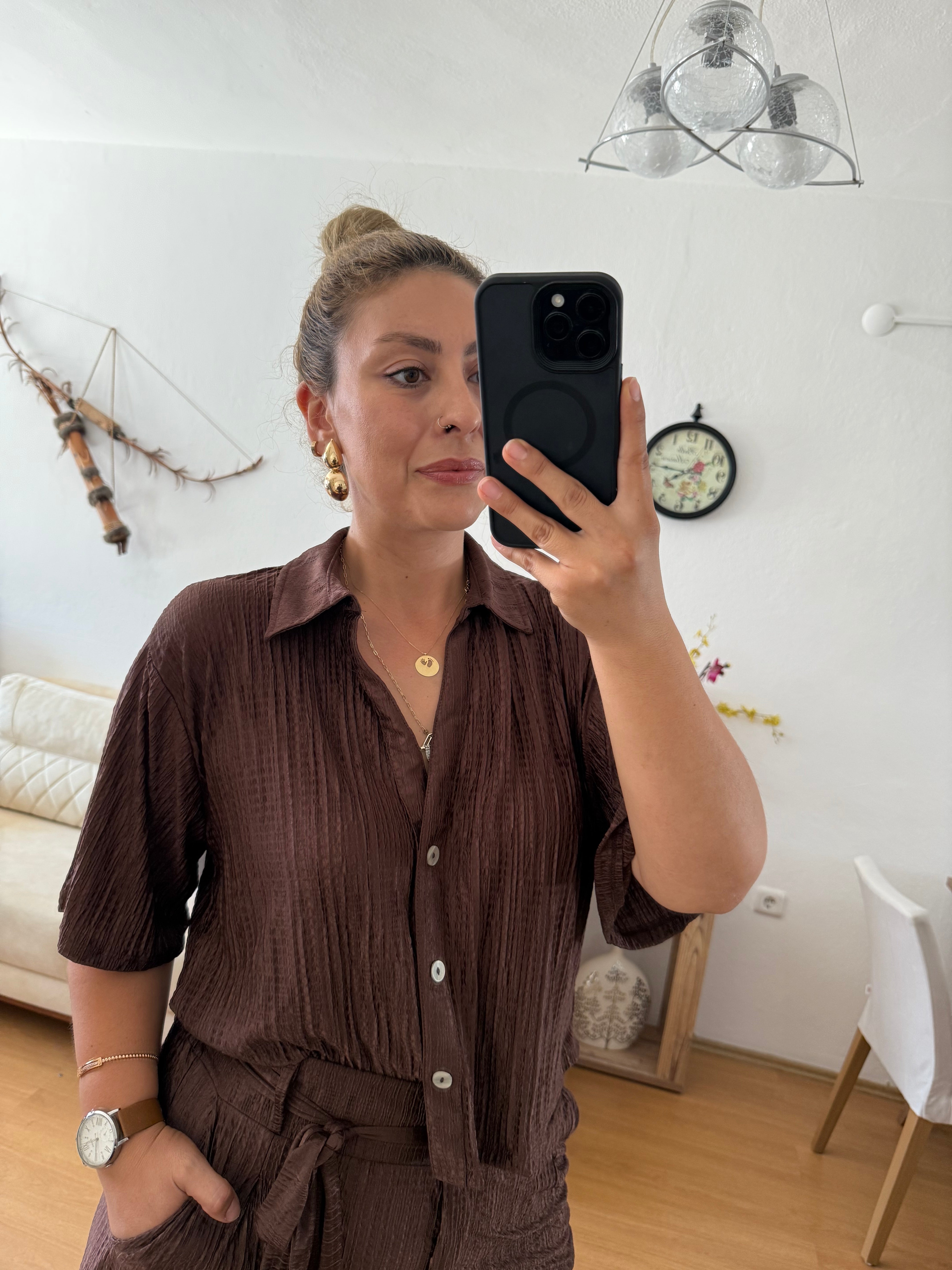 Parlak Pilise Kumaş Şortlu Takım