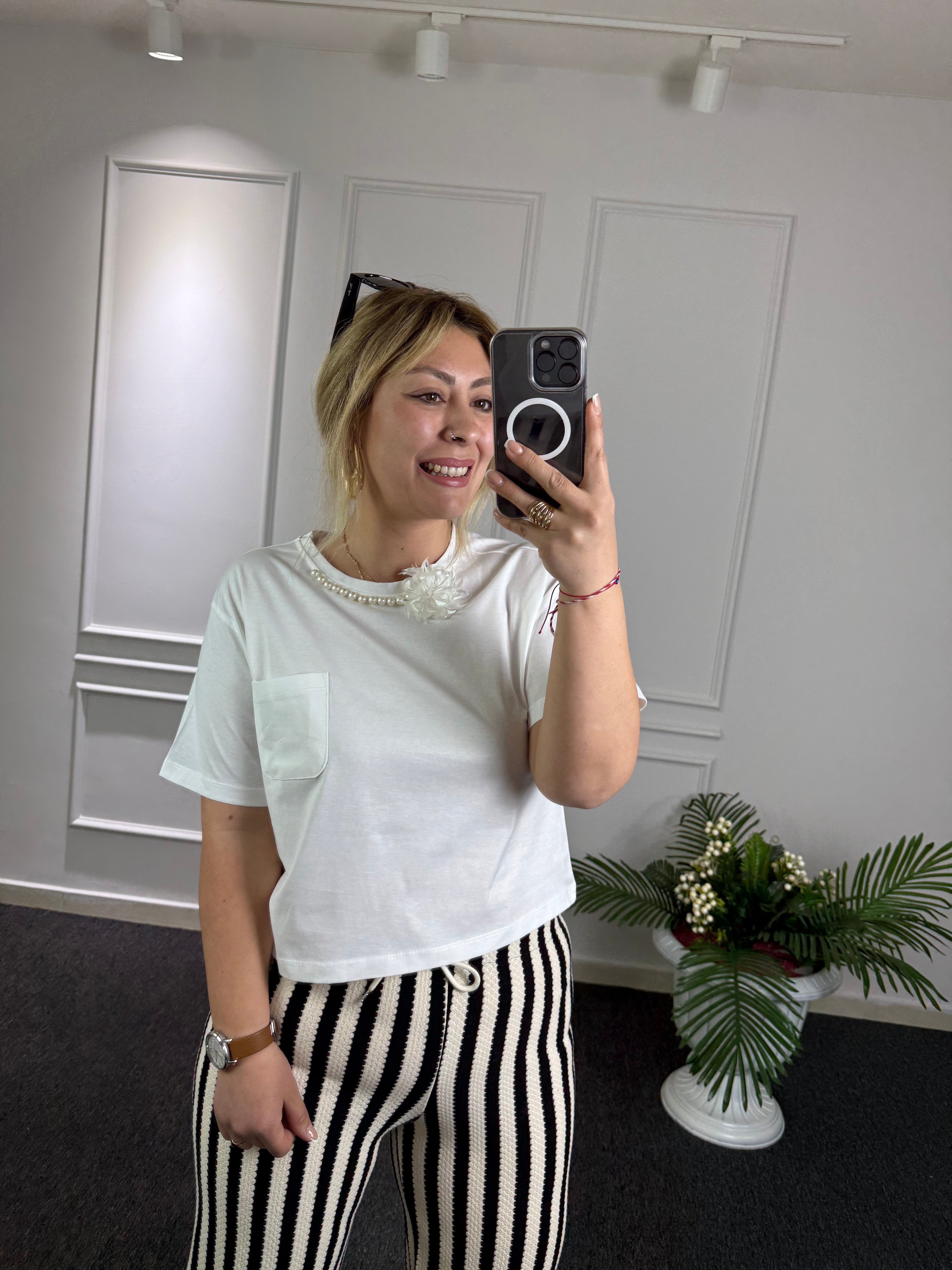 Tasarım Gül&İnci Detay Tshirt